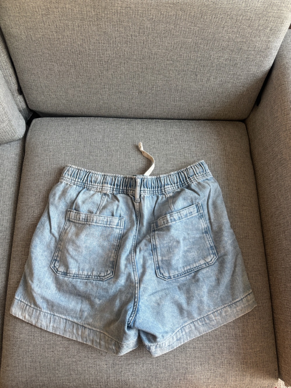 GAP denim drawstring shorts - Picture 3 of 3